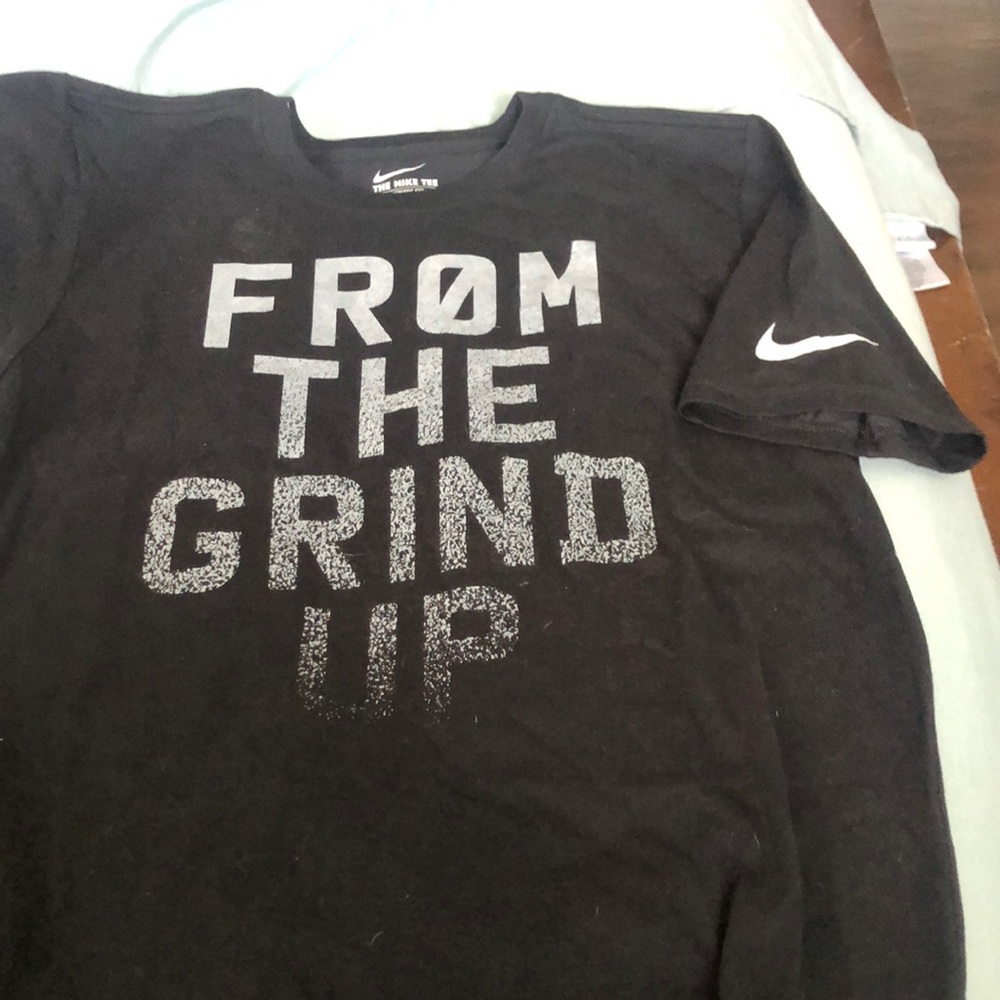 Nike Dri Fit Workout Shirt Size Medium